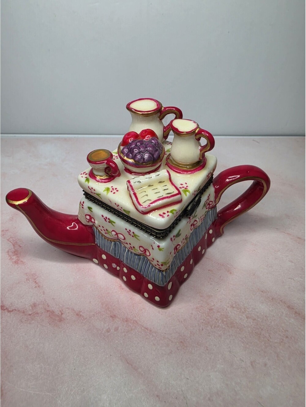 Vintage Novelty Table Picnic Teapot Ceramic Collectible Hinged Lid Trinket Box